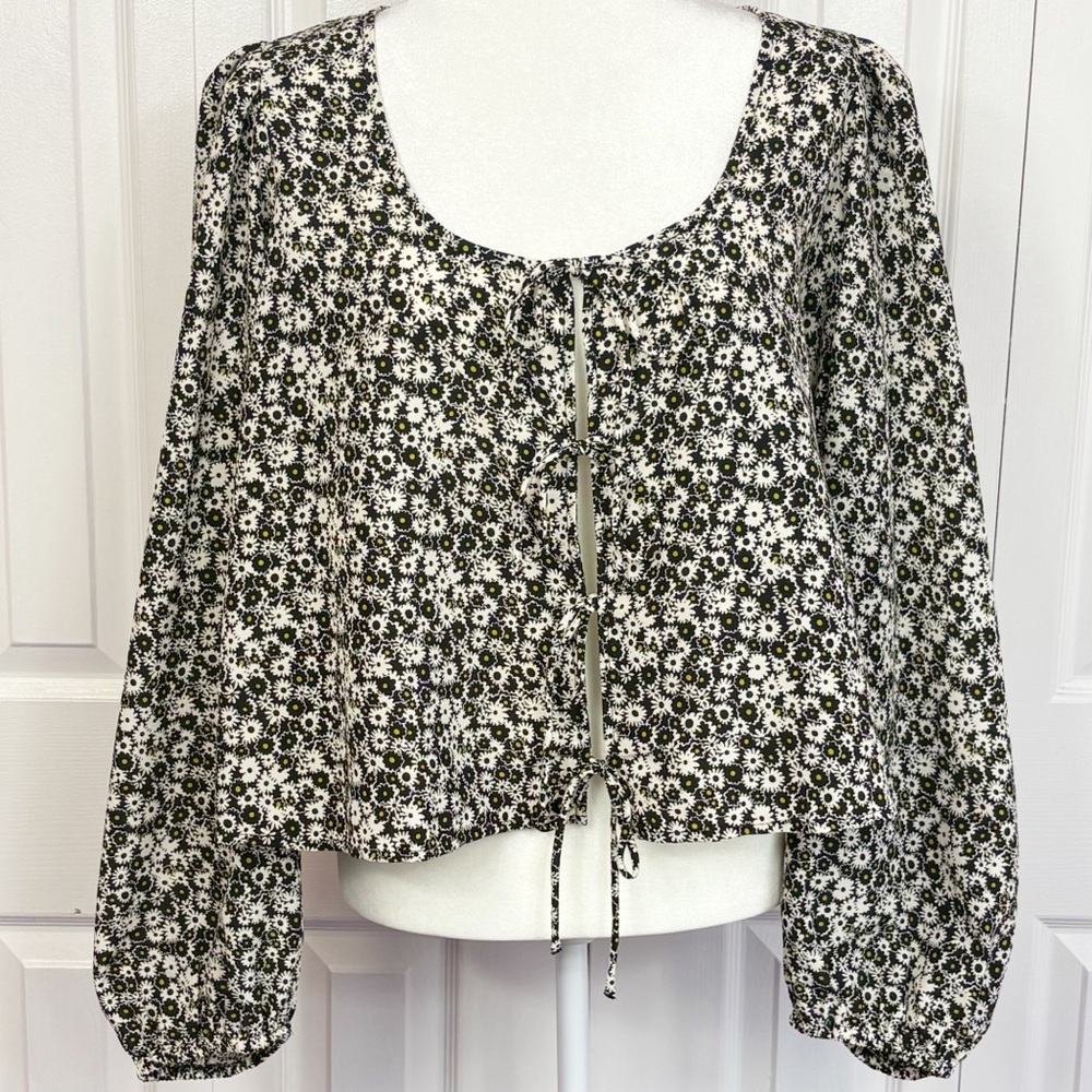 NWT Levi's Boho Black Multi Ditsy Floral Tie Front Cropped Blouse 3X